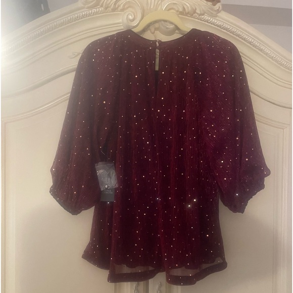 Vince Camuto Plus Size 1X Metallic Keyhole-Neck Top - Picture 3 of 8